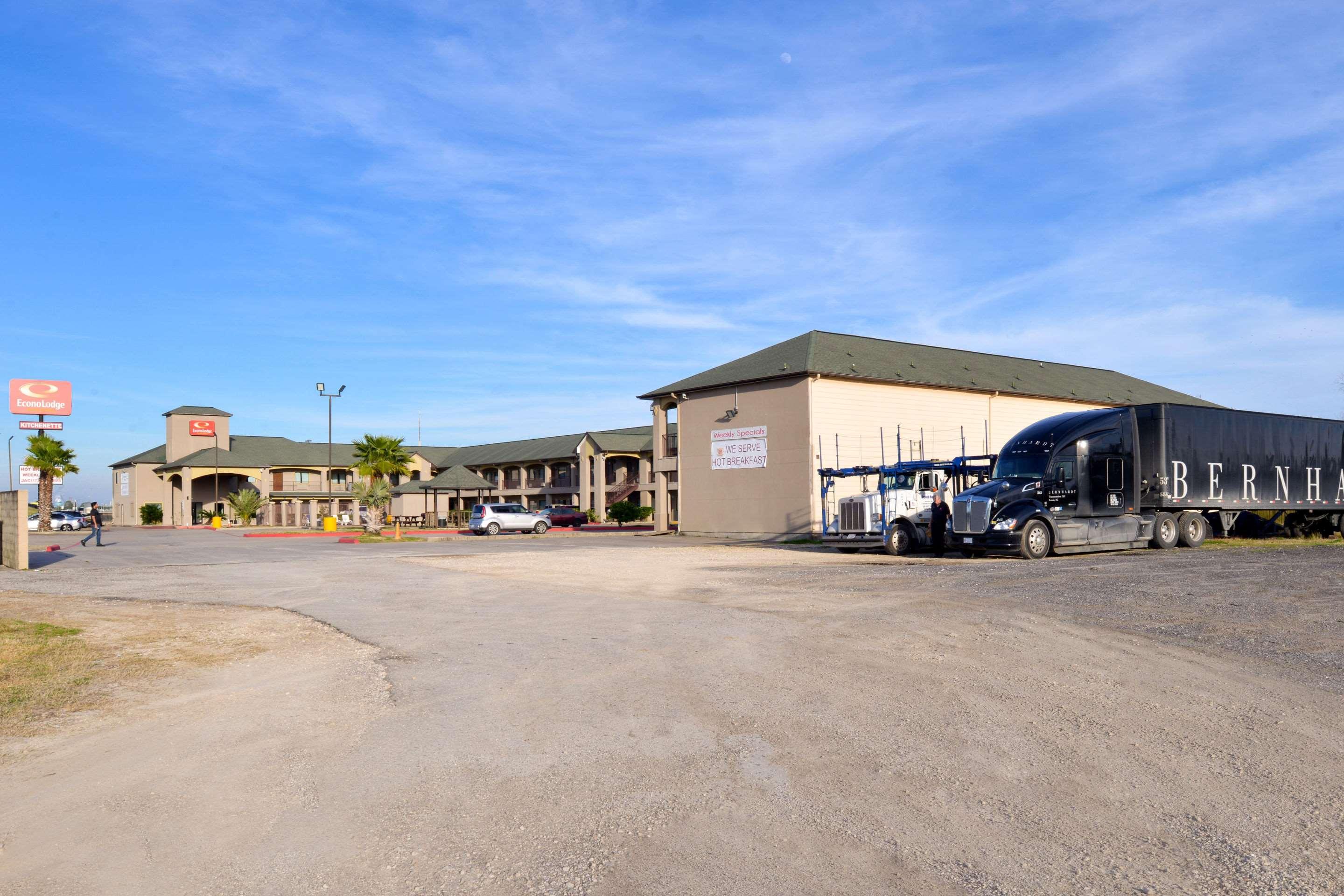 Econo Lodge Inn & Suites Port Arthur Near Sabine Pass Exterior foto